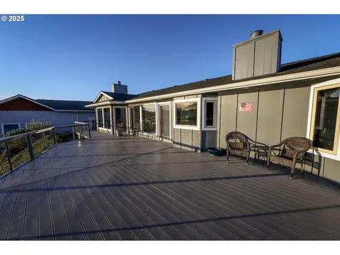 104 Sea Cliff Terrace Brookings OR 97415