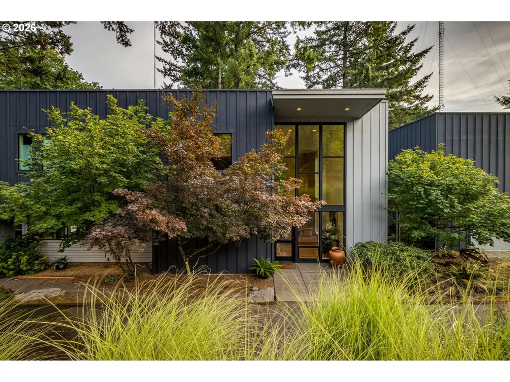 445 NW Skyline Boulevard Portland OR 97229