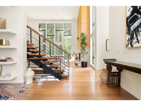 445 NW Skyline Boulevard Portland OR 97229