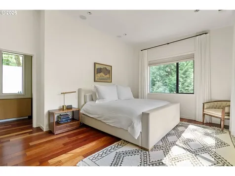 445 NW Skyline Boulevard Portland OR 97229