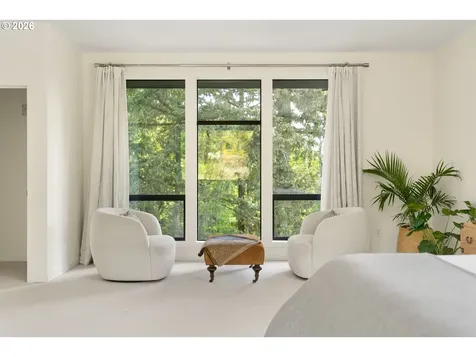 445 NW Skyline Boulevard Portland OR 97229