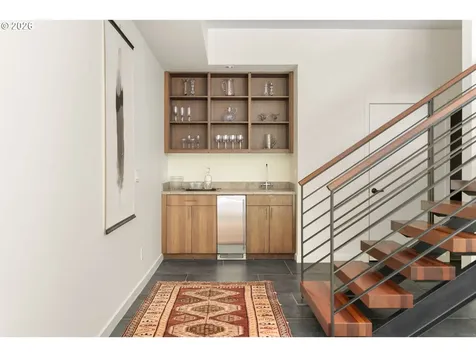 445 NW Skyline Boulevard Portland OR 97229