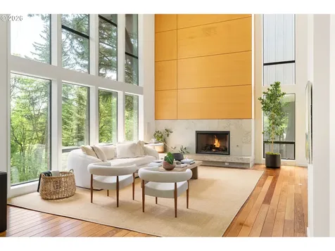 445 NW Skyline Boulevard Portland OR 97229