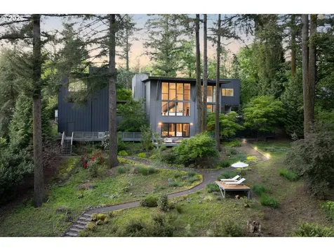 445 NW Skyline Boulevard Portland OR 97229