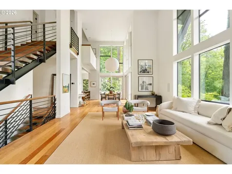 445 NW Skyline Boulevard Portland OR 97229