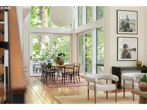 445 NW Skyline Boulevard Portland OR 97229