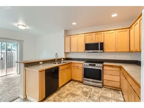 6565 NE Deer Run Street Hillsboro OR 97124