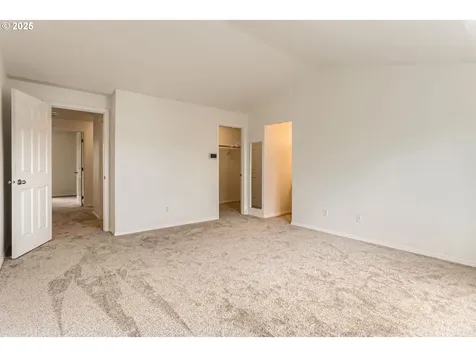 6565 NE Deer Run Street Hillsboro OR 97124