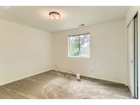 6565 NE Deer Run Street Hillsboro OR 97124