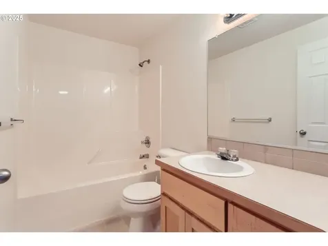 6565 NE Deer Run Street Hillsboro OR 97124