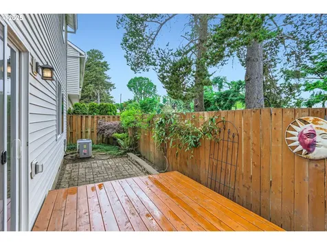 6565 NE Deer Run Street Hillsboro OR 97124