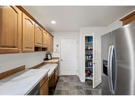 1904 S 6th Street Cottage Grove OR 97424