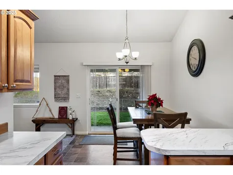 1904 S 6th Street Cottage Grove OR 97424