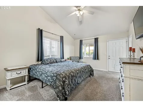 1904 S 6th Street Cottage Grove OR 97424