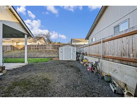 1904 S 6th Street Cottage Grove OR 97424