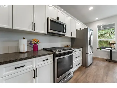7552 Camden Street NE Keizer OR 97303