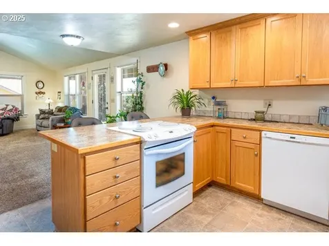 1620 Samuel Drive Cottage Grove OR 97424