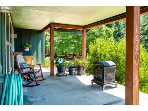 1620 Samuel Drive Cottage Grove OR 97424