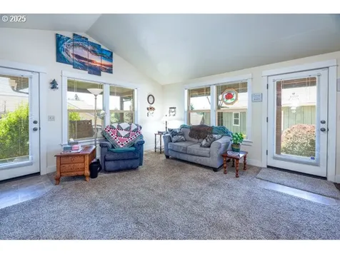 1620 Samuel Drive Cottage Grove OR 97424