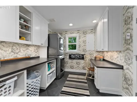 443 Old Garden Valley Road Roseburg OR 97471