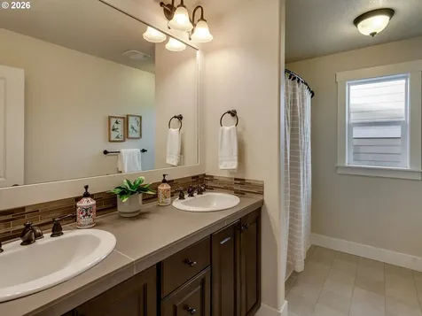 20381 SW Navarre Lane Beaverton OR 97007