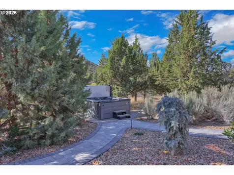 250 NE Goodpasture Loop Terrebonne OR 97760