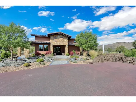250 NE Goodpasture Loop Terrebonne OR 97760