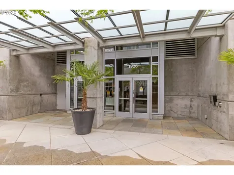 1926 W Burnside Street Portland OR 97209