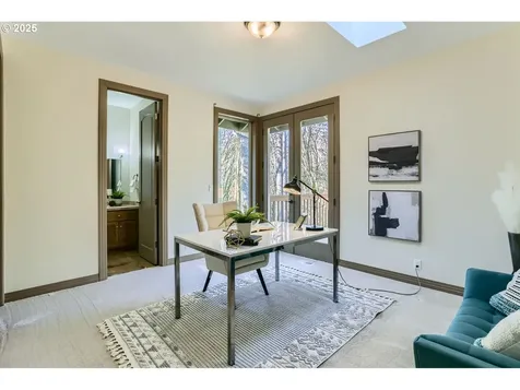 13935 NW Glendoveer Drive Portland OR 97231