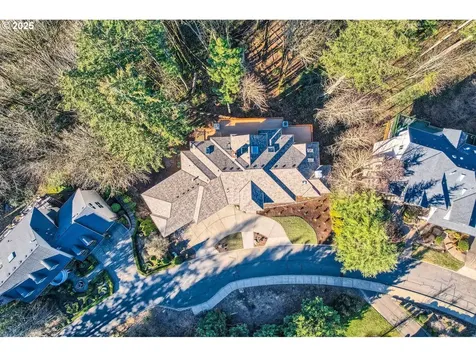 13935 NW Glendoveer Drive Portland OR 97231