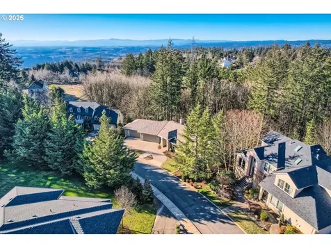 13935 NW Glendoveer Drive Portland OR 97231