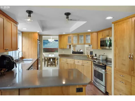 1040 SW Tall Oaks Drive Mcminnville OR 97128