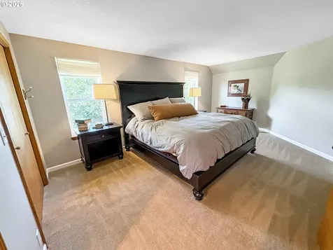 1040 SW Tall Oaks Drive Mcminnville OR 97128