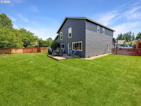 1040 SW Tall Oaks Drive Mcminnville OR 97128