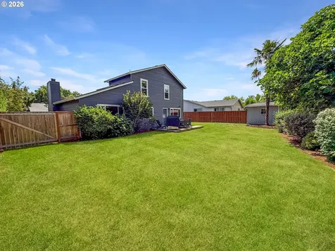 1040 SW Tall Oaks Drive Mcminnville OR 97128
