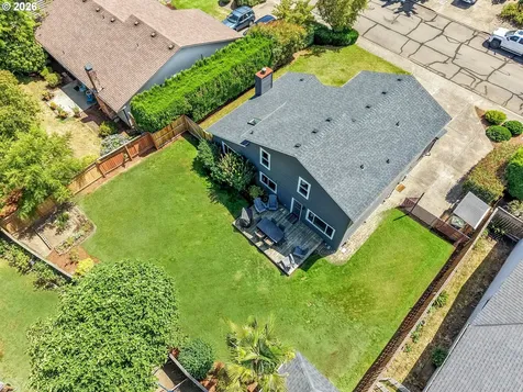 1040 SW Tall Oaks Drive Mcminnville OR 97128