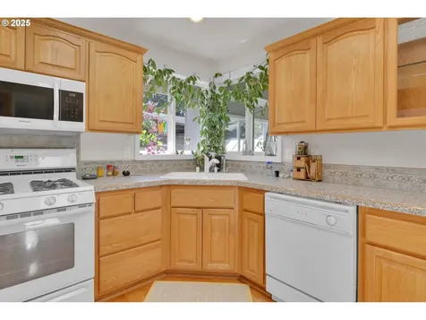 3446 Baywood Street Eugene OR 97404