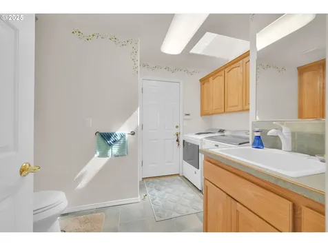 3446 Baywood Street Eugene OR 97404