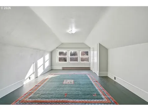 7619 SE Insley Street Portland OR 97206