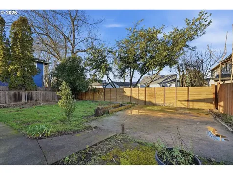 7619 SE Insley Street Portland OR 97206