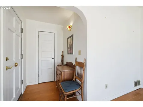 7619 SE Insley Street Portland OR 97206