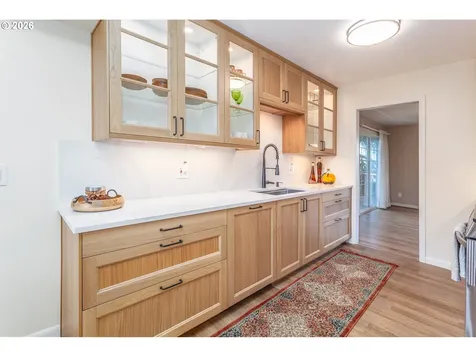 6805 NE Multnomah Street Portland OR 97213