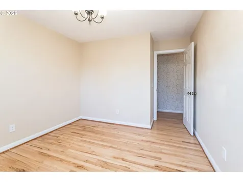 6805 NE Multnomah Street Portland OR 97213