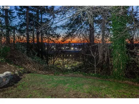 6805 NE Multnomah Street Portland OR 97213