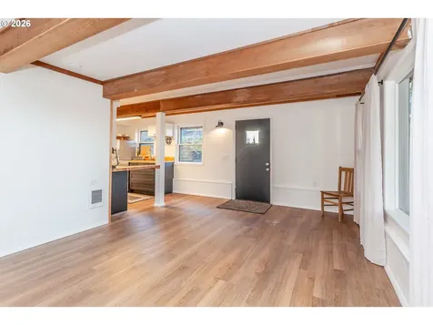 6805 NE Multnomah Street Portland OR 97213