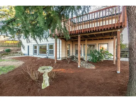 6805 NE Multnomah Street Portland OR 97213