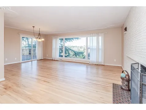 6805 NE Multnomah Street Portland OR 97213