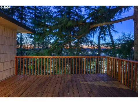 6805 NE Multnomah Street Portland OR 97213