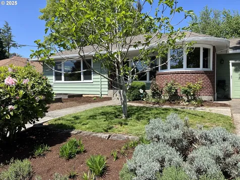 4131 SE Cooper Street Portland OR 97202