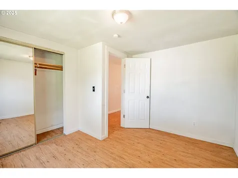 5037 NE Alberta Street Portland OR 97218
